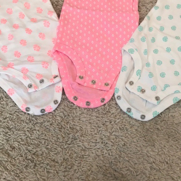 Summer onesies - Picture 6 of 6